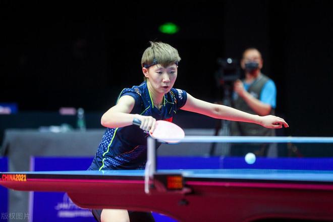 他专注于改 他专注于改