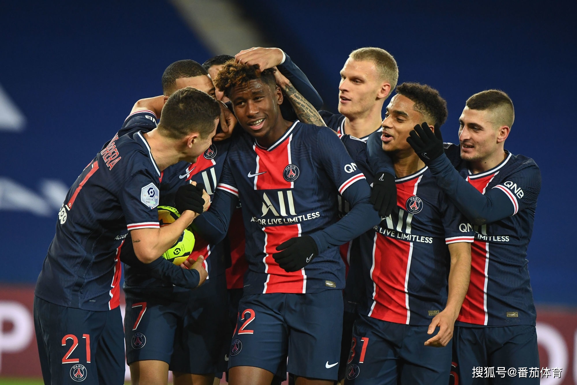 点燃球迷年 点燃球迷年